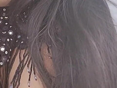 Χοντρή γυναίκα, Τρανσέξουαλ, Μόνος