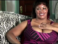 Thick BBW moans loud while fingering her wet pussy