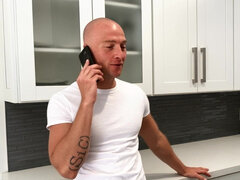 Αμερικάνος, Κώλος, Ξανθιά, Συμπαθητική, Πούτσος, Τακούνια, Φυσικά βυζιά, Βυζιά