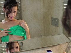 In The Jacuzzi - Jasmine Jazz