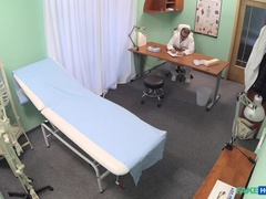Amatéři, Doktor, Na obličej, Prstění, Honění, Sestřička, Pička, Uniforma