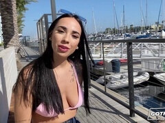 Kukk suging, Brunette, Latina