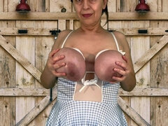 Amateur, Morena, Lactando, Maduro, Madres para coger, Tetas naturales, Pezones, Solo