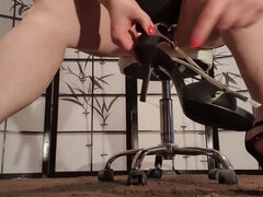 Amatør, Stor svart kvinne, Skittensnakk, Dominerende kvinne, Fotfetisj, Tysk, Hæler, Alene