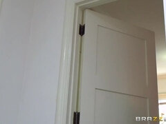 Velike joške, Fafanje, Dekle drka tiča, Mama, Prvoosebno snemanje seksa, Resničnost, Mačeha, Žena