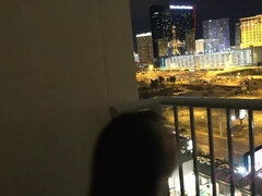 Kúpeľňa, Veľké kozy, Šaty, Priateľka, Z pohľadu účastníka, Pička, Vyholené, Fajčenie