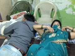 18 ans, Tante, Sucer une bite, Couple, Indienne, Domestique, Mère que j'aimerais baiser, Fumer