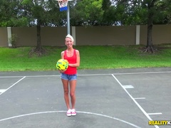 素人, ブロンド, フェラチオ, 顔射, 現実, ガリガリ, タトゥー