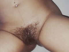 Asiatisch, Grosser schwanz, Schwarz, Behaart, Selbstgemacht, Reif, Muschi, Strümpfe