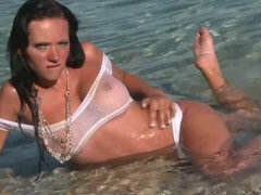 Enthousiasteling, Grote kont, Grote mammen, Badpak, Bruinharig, Naakt, Alleen, Strippen