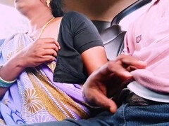 叔母, デカチン, 車, 浮気者, イく瞬間, 手コキする, インド人, 淫乱熟女