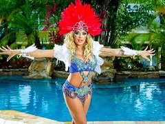 Stor stjärt, Stor kuk, Stora tuttar, Blondin, Avsugning, Doggystyle, Milf, Tuttar