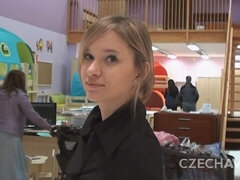 Amatőr, Popó, Szőke, Cumizás, Kézimunka, Házi készítésű, Tini, Wc