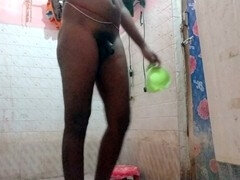 Salle de bains, Grosse bite, Rondelette, Homosexuelle, Branlette thaïlandaise, Solo