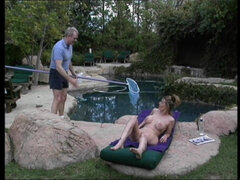 Leie, Grosser schwanz, Grosse titten, Blasen, Aufs gesicht abspritzen, Handjob, Milf, Im freien