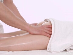 Nasty teen Bella Gray massage porn video