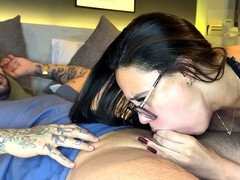 Amateur, Sucer une bite, Brésilienne, Brunette brune, Lunettes, Chatte, Nénés