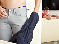 Prstění, Gay, Přítelkyně