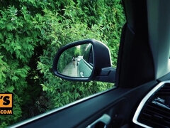 Tette grandi, Pompino, Da dietro, All'aperto, Punto di vista pov, Russa, Rasata, Tette