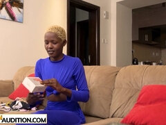 Amatör, Stor kuk, Avsugning, Hemmagjord, Mellanrasig, Underkläder, Pov, Tuttar