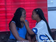 Grosser arsch, Schwarz, Fingern, Hd, Küssen, Natürlich, Muschi, Ablutschen