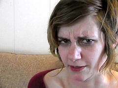 Priateľka, Drobunké, Fajčenie