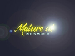 18 éves, Seggnyalás, Gesztenyebarna, Hd, Leszbikus, Érett feleség, Meztelen, Tini