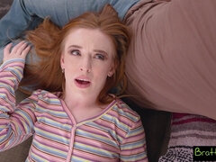 Kuřba, Bratr, Stříkání spermatu, Prstění, Spodní prádlo, Masturbace, Orgasmus, Zrzavé