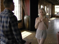 Veľké péro, Blondína, Kuřba, Prirodzené prsia, Z pohľadu účastníka, Vychudnutá, Teenka, Kozičky