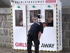 Iso kulli, Isot tissit, Kummallinen, Suihinotto, Ruskeahiuksinen, Takaapäin, Laiha, Teini