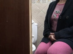 Amatør, Cfnm, Fetish, Hjemmelavet, Ældre kvinde, Mor, Stedmor, Toilet