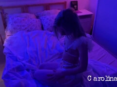 Enthousiasteling, Blond, Bruinharig, Hd, Masturbatie, Alleen