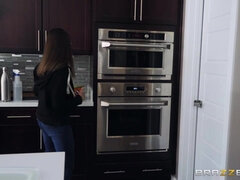 Culo, Chica, Tetona, Garganta profunda, Penetracion con dedos, Besar, Coño, Afeitado