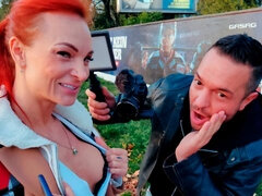 Πίπα, Σε στάση σκύλου στα τέσσερα, Μαλακία, Ώριμη γυναίκα, Εκτός, Πρώτου προσώπου, Κοκκινομάλα, Βυζιά