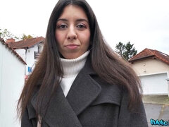 Avsugning, Brunett, Handjobb, Slick, Utomhus, Pov, Fitta