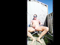 Grosse bite, Masturbation, De plein air, Transsexuelle, Solo, Nénés