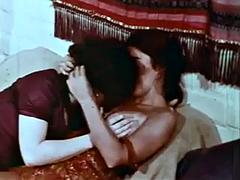 Rondelette, Lesbienne, Mère que j'aimerais baiser, Séduite, Rétro ancien, Épouse