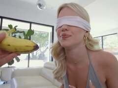 Babe, Blondine, Pik sutte, Hårdt