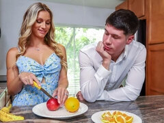 Culo grande, Verga grande, Tetas grandes, Rubia, Mamada, Estilo perrito, Madres para coger, Tetas