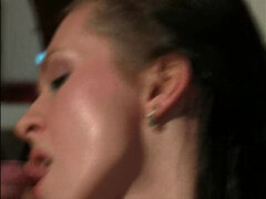 Bdsm, Fangenskap, Brunette, Fetisj, Hardcore, Naturlige bryster, Slave, Leker