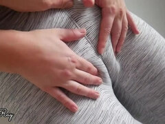 Pantaloni tanto stretti che vedi la figa, Coppia, Schizzo di sborra, Mutandine, Punto di vista pov, Figa, Sorella, Stretta