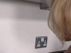 Britisk, Cougar, Briller, Onani, Moden, Milf, Pissing, Fitte