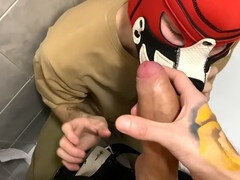Blasen, Sperma im mund, Spermaladung, Schwul, Öffentlich, Abendanzug, Ablutschen, Toilette