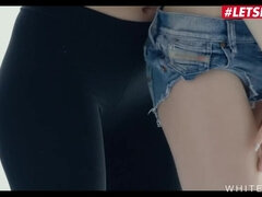 Lesbické, Výprask, Prirodzené prsia, Orgazmus, Pička, Teenka, Kozičky, Hračky