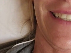 Amatéri, Blondína, Okuliare, Milf  mčbp, Sólo