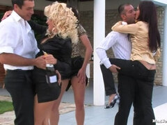 Cumizás, Ruhában, Csoport, Sarokkal való, Csókolózás, Pisi szex, Swingers, Begyek