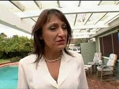 Kúpeľňa, Veľké péro, Čierne, Dospelé, Mamina