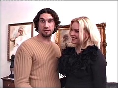 Enthousiasteling, Anaal, Grote lul, Blond, Pijpbeurt, Hardcore, Hongaars, Italiaans