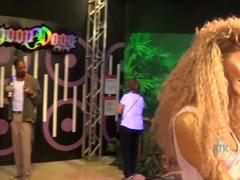 Amatoriale, Culo, Bagno, Bambola, Tacchi, Punto di vista pov, Rasata, Gonna