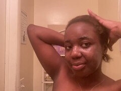 Black ebony lady pleasures herself the morning after